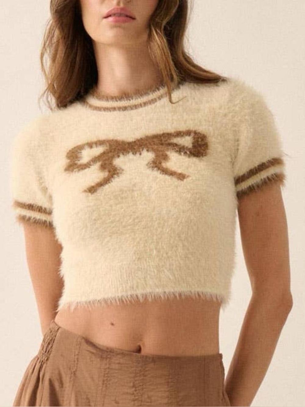Promesa Cream Fuzzy Short-Sleeve Sweater with Brown Bow Accent